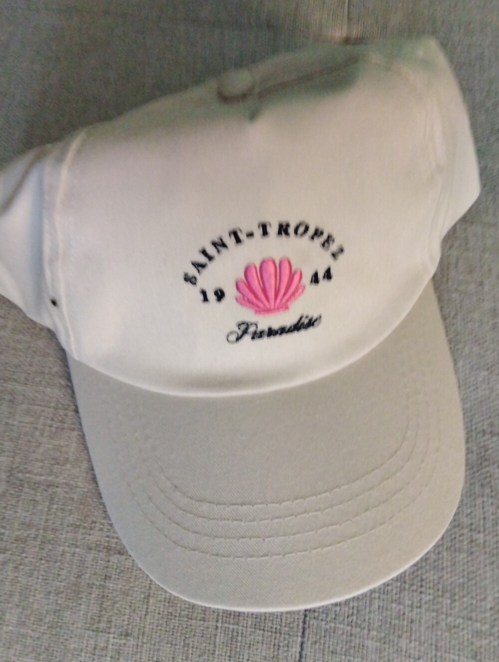 SUMMER SALE 3 ITEMS FOR 20$ Cap Saint Tropez Adults Unisex